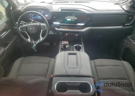 2022 Chevrolet Silverado K1500 Rst z USA, uszkodzony, nr VIN 1GCUDEEDXNZ613065